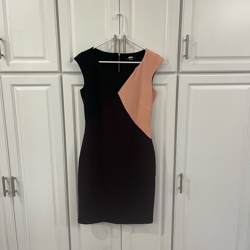 Colorblock Sleeveless Dress Tommy Hilfiger 8 peach burgundy black